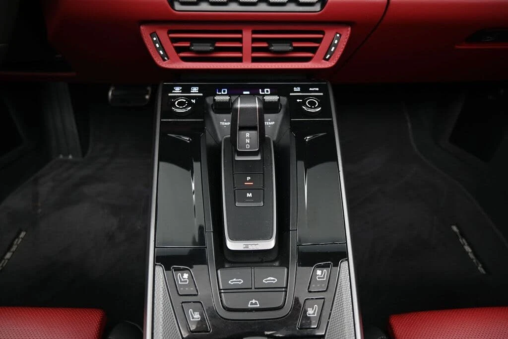 2026 Porsche 992 Carrera - Image 16 of 31
