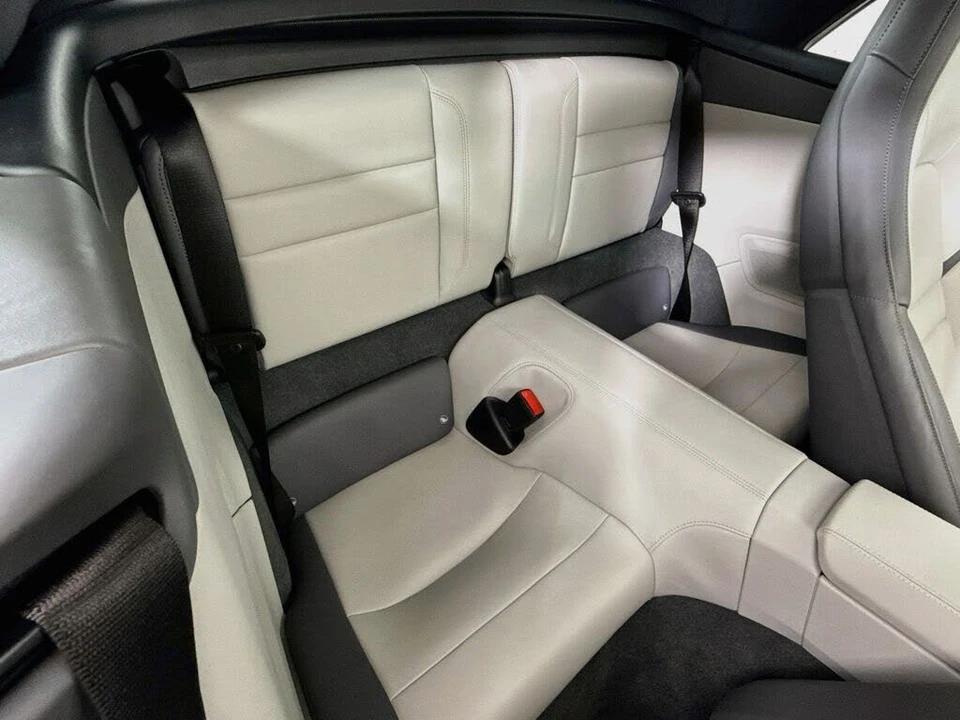 2026 Porsche 992 Carrera - Image 26 of 31