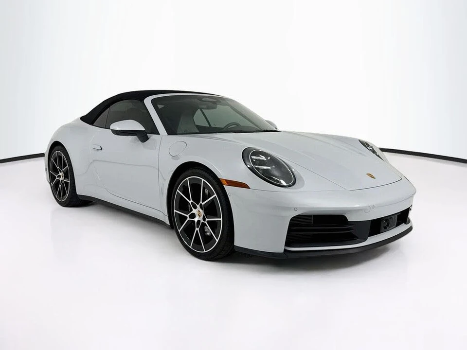 2026 Porsche 992 Carrera - Image 7 of 31