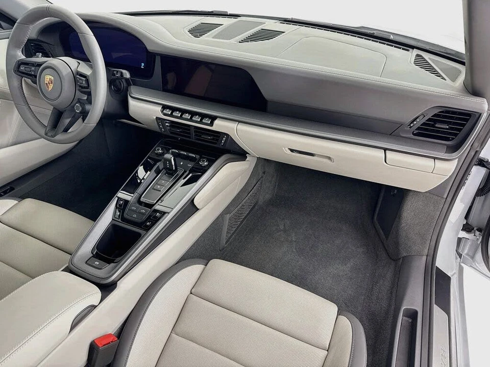 2026 Porsche 992 Carrera - Image 28 of 31