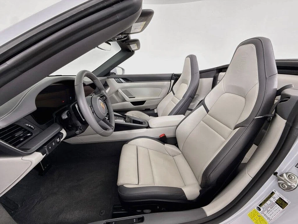 2026 Porsche 992 Carrera - Image 5 of 31