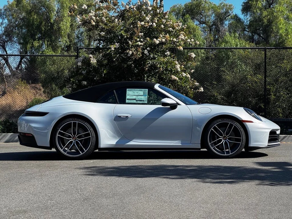 2026 Porsche 992 Carrera - Image 9 of 31