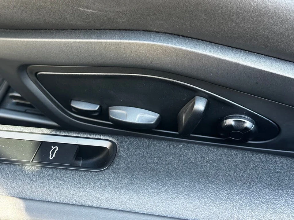 2026 Porsche 992 Carrera - Image 29 of 31