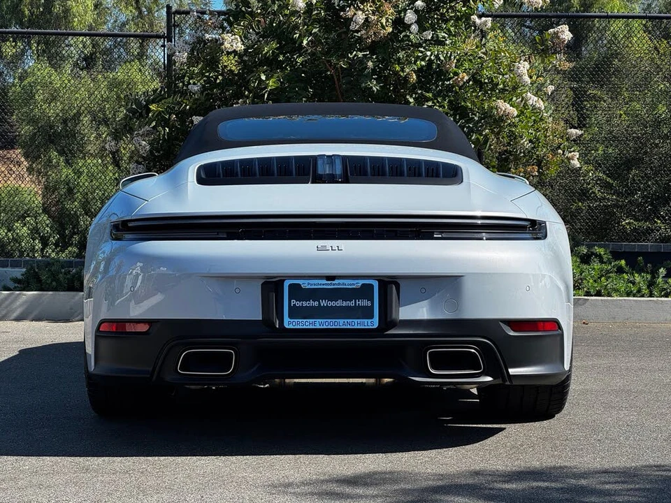 2026 Porsche 992 Carrera - Image 7 of 31