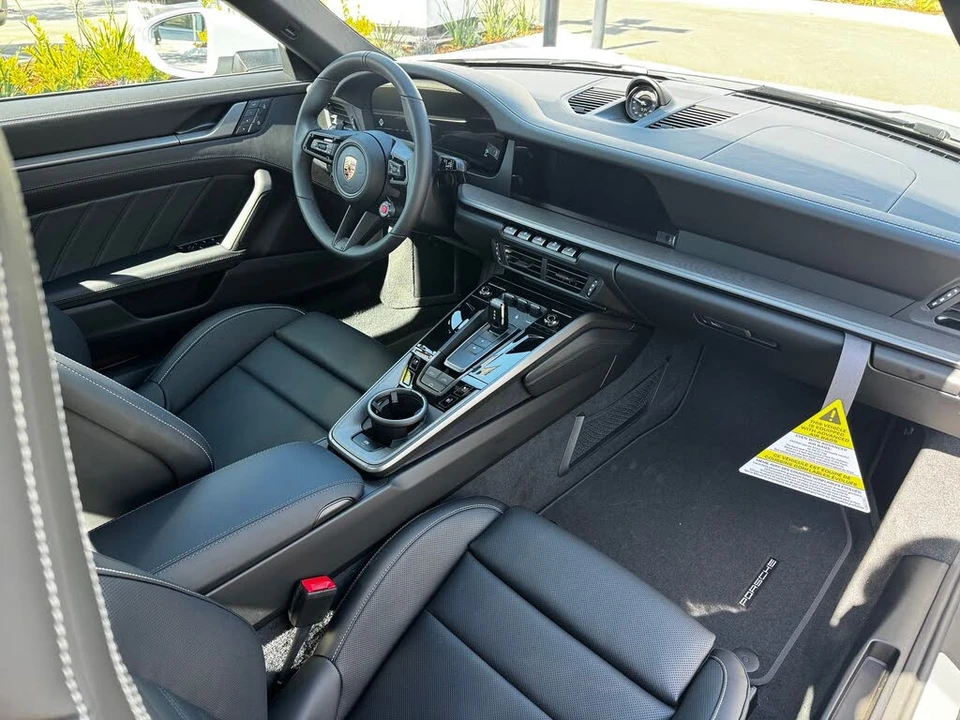 2026 Porsche 992 Carrera - Image 28 of 31