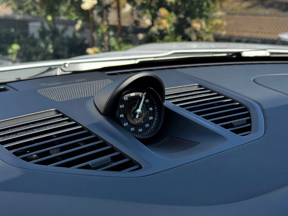 2026 Porsche 992 Carrera - Image 19 of 31