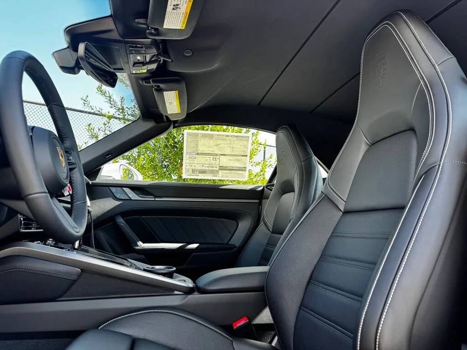 2026 Porsche 992 Carrera - Image 5 of 31