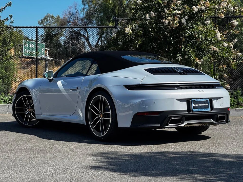 2026 Porsche 992 Carrera - Image 6 of 31