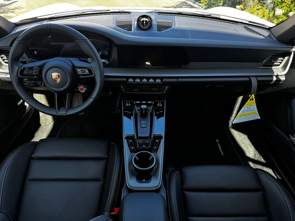 2026 Porsche 992 Carrera - Image 15 of 31