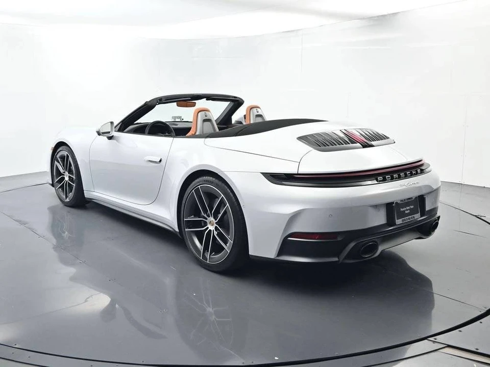 2026 Porsche 992 Carrera - Image 3 of 5