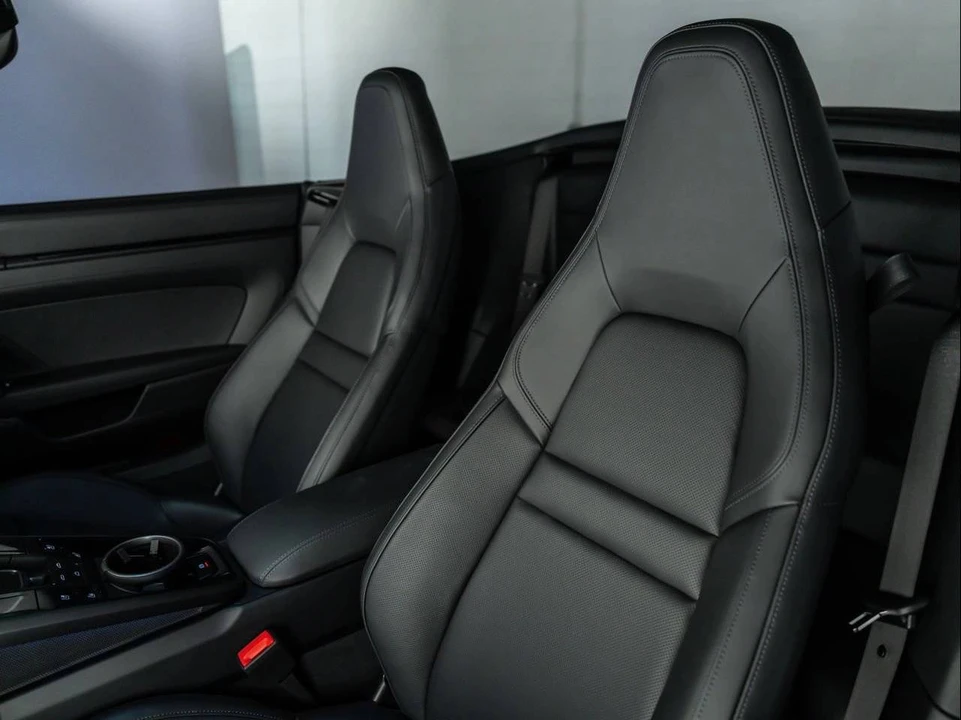 2026 Porsche 992 Carrera - Image 5 of 5