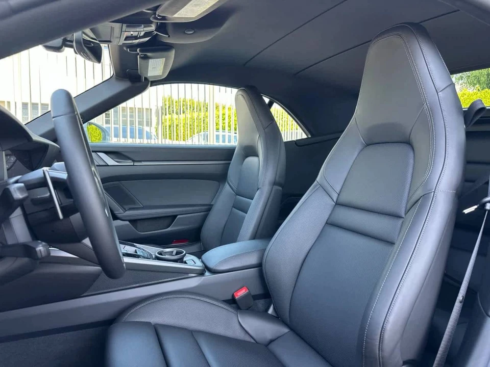 2026 Porsche 992 Carrera - Image 5 of 5