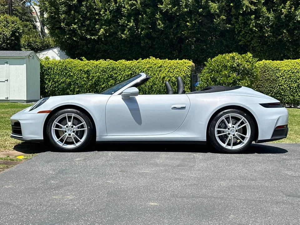2026 Porsche 992 Carrera - Image 2 of 5