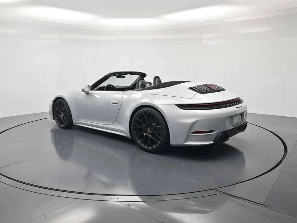 2026 Porsche 992 Carrera - Image 3 of 4