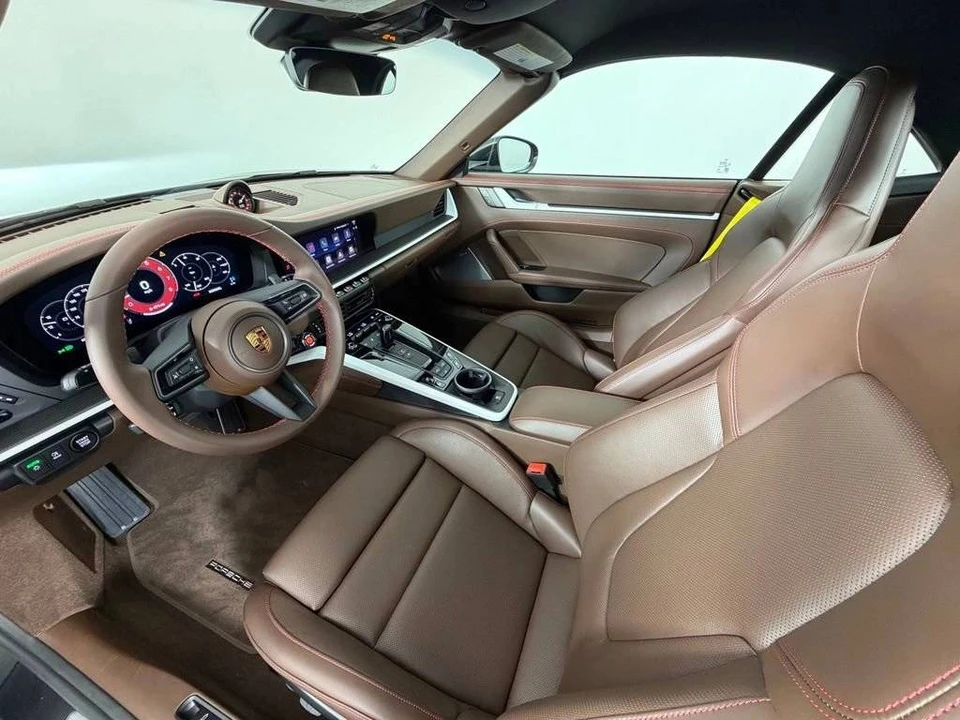 2026 Porsche 992 Carrera - Image 4 of 4