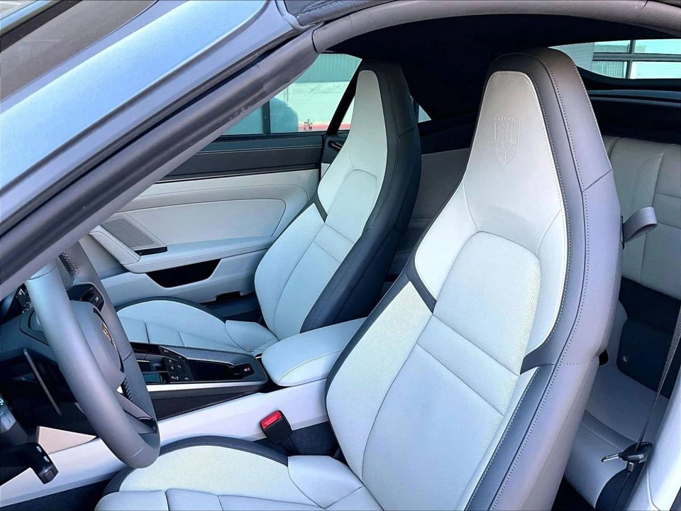 2026 Porsche 992 Carrera - Image 5 of 5