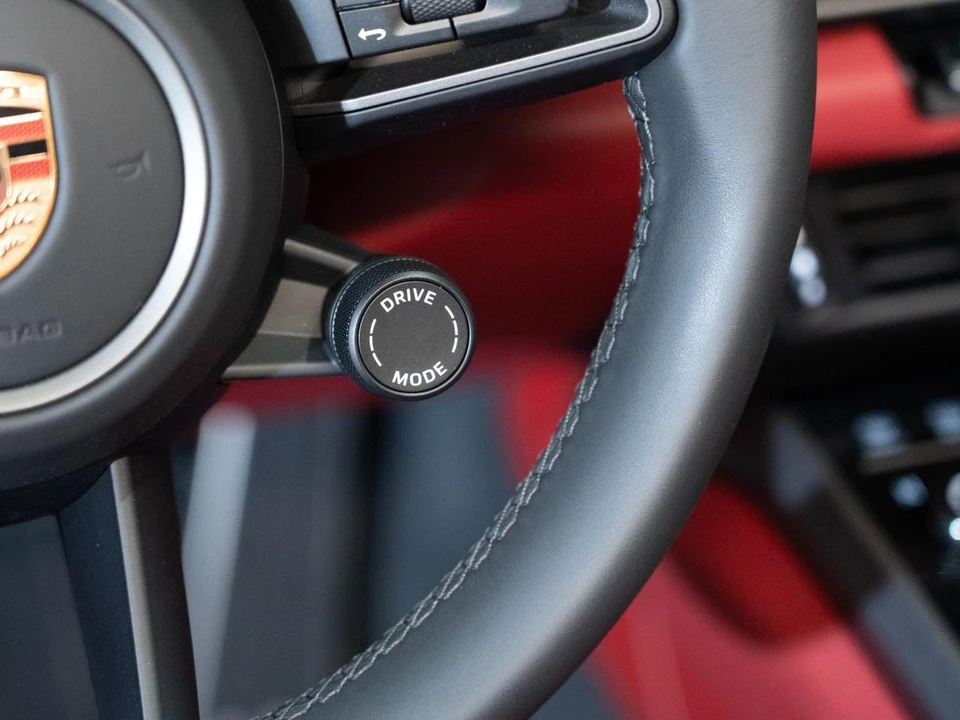 2026 Porsche 992 Carrera - Image 21 of 25