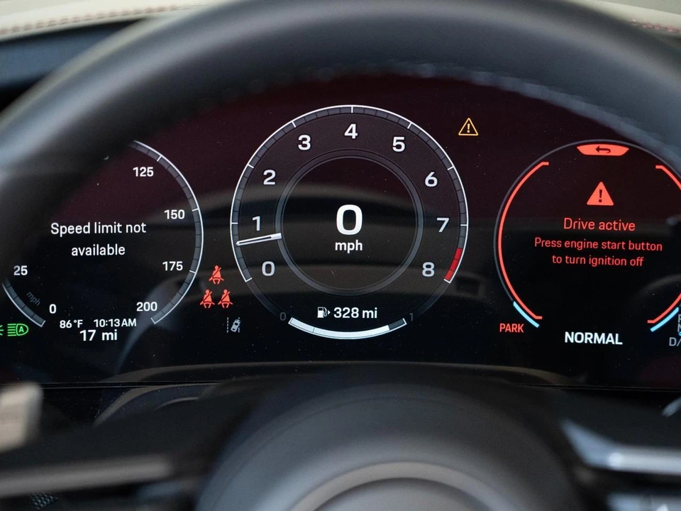 2026 Porsche 992 Carrera - Image 18 of 25