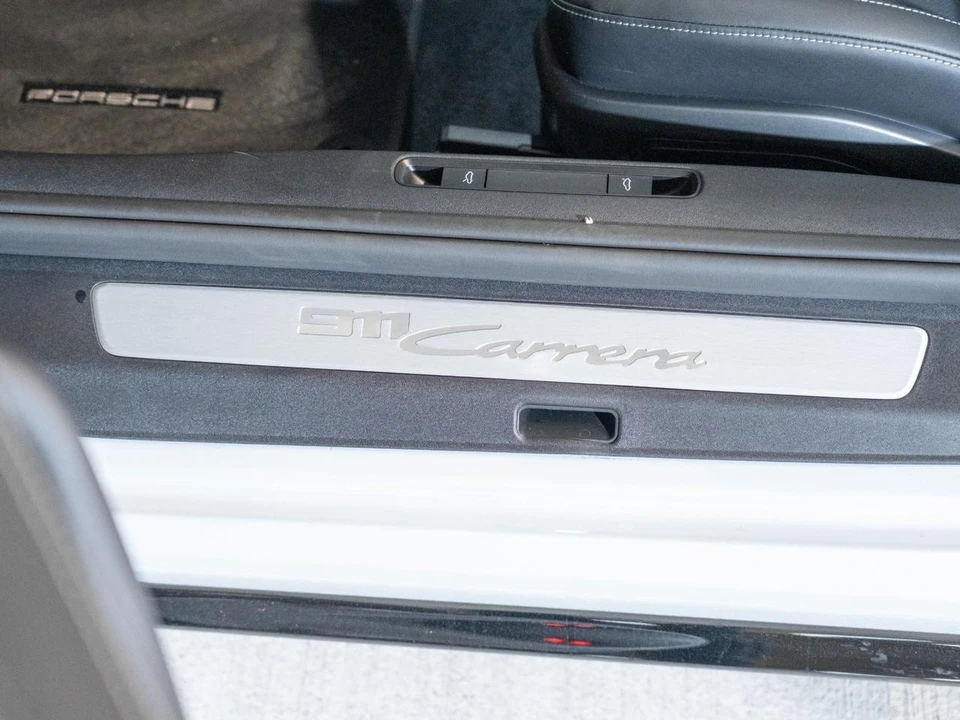 2026 Porsche 992 Carrera - Image 12 of 27
