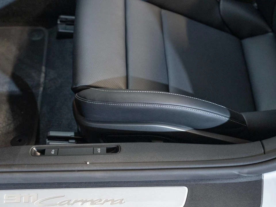 2026 Porsche 992 Carrera - Image 13 of 27