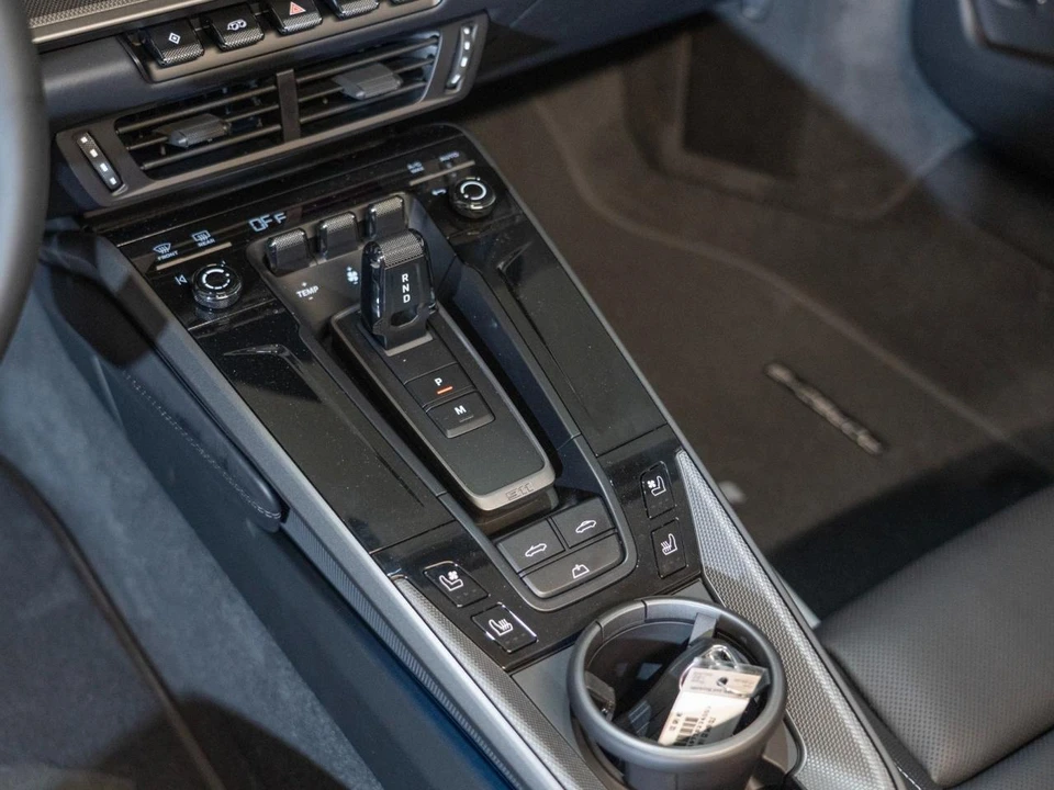 2026 Porsche 992 Carrera - Image 22 of 27
