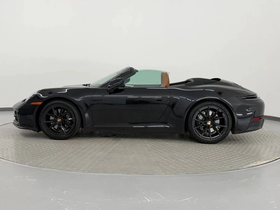 2026 Porsche 992 Carrera - Image 2 of 5