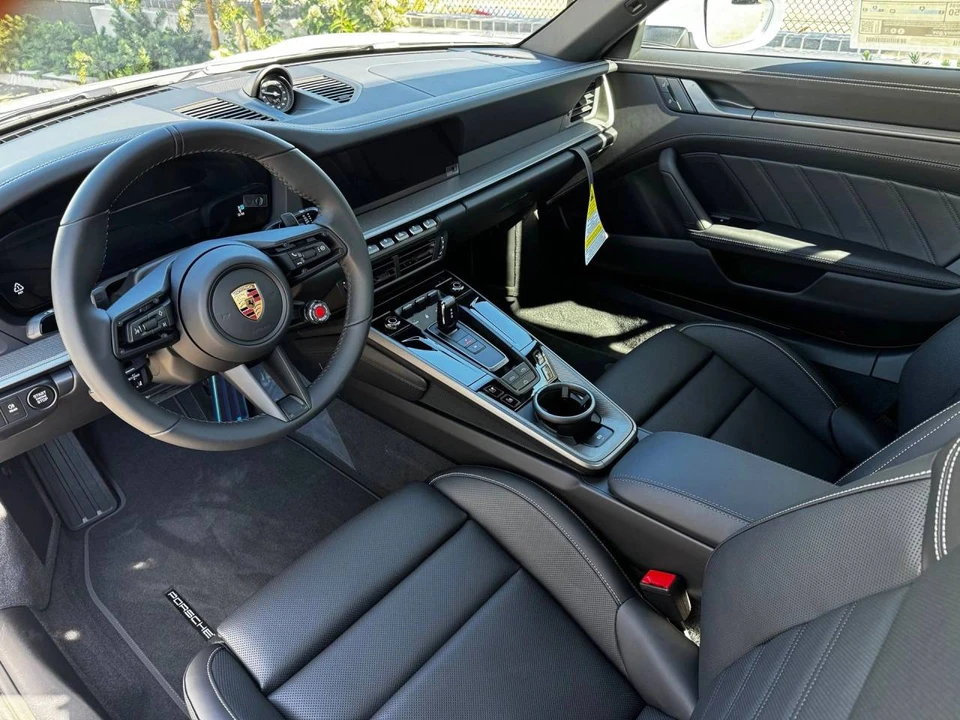 2026 Porsche 992 Carrera - Image 3 of 5