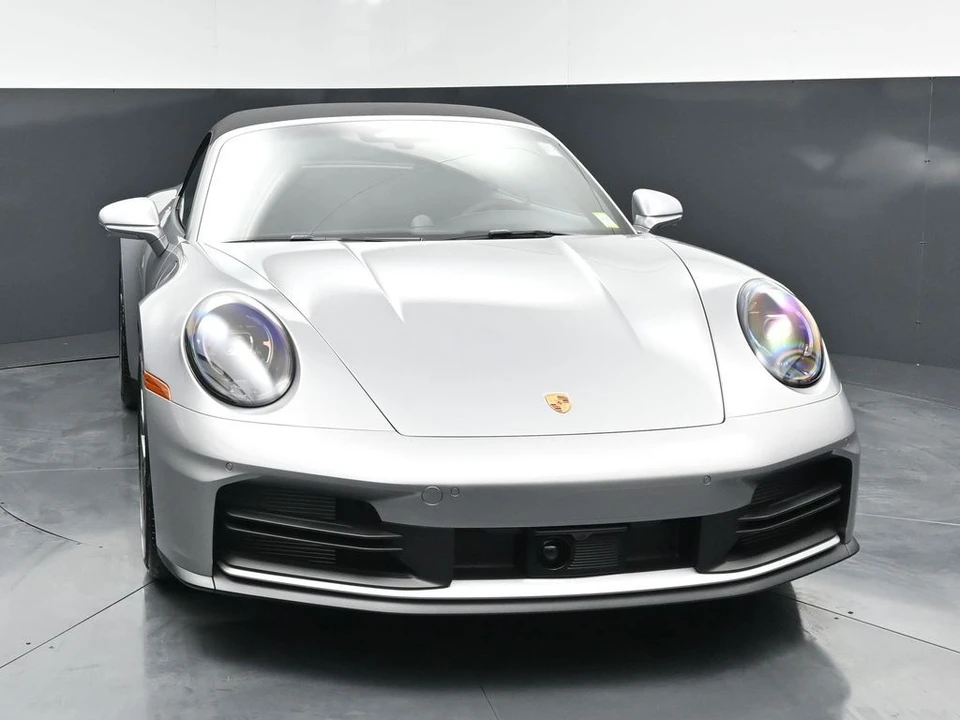 2026 Porsche 992 Carrera - Image 12 of 31
