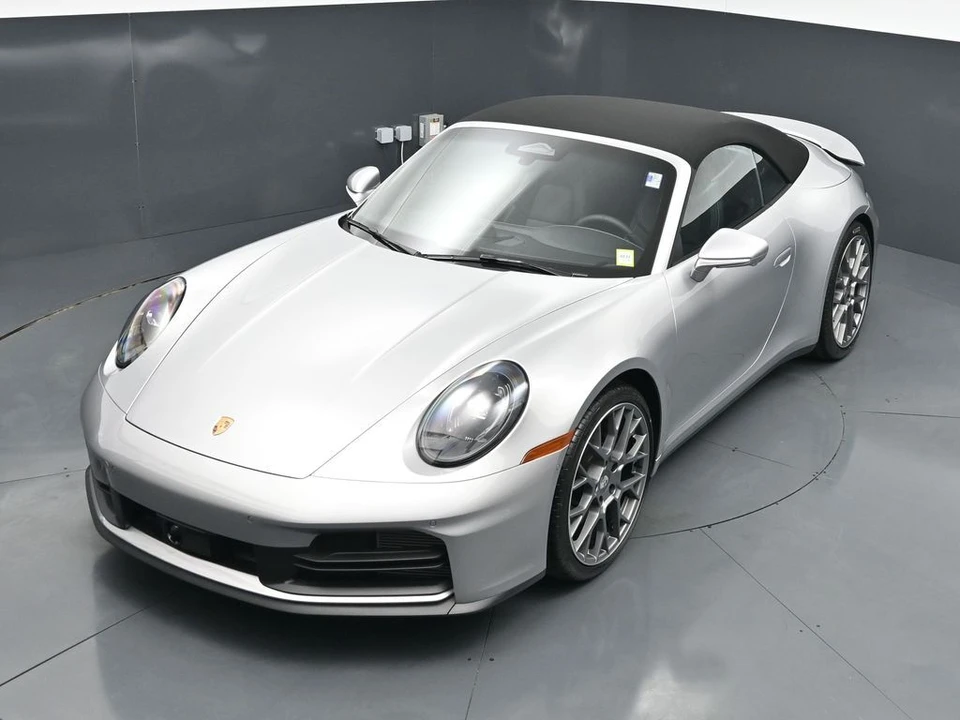 2026 Porsche 992 Carrera - Image 13 of 31