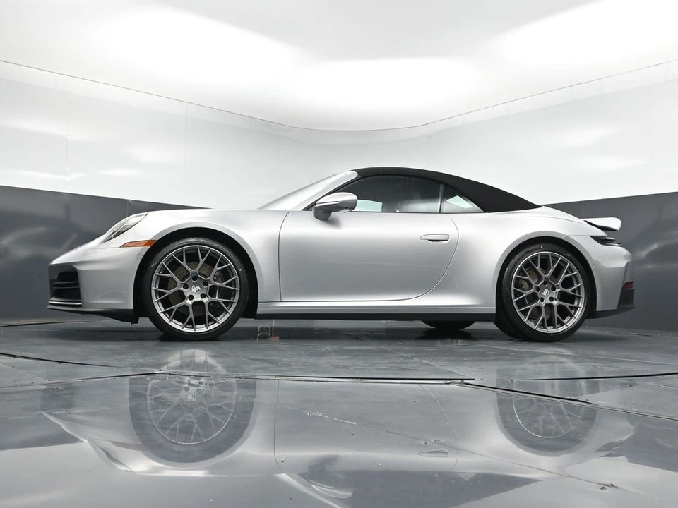 2026 Porsche 992 Carrera - Image 22 of 31