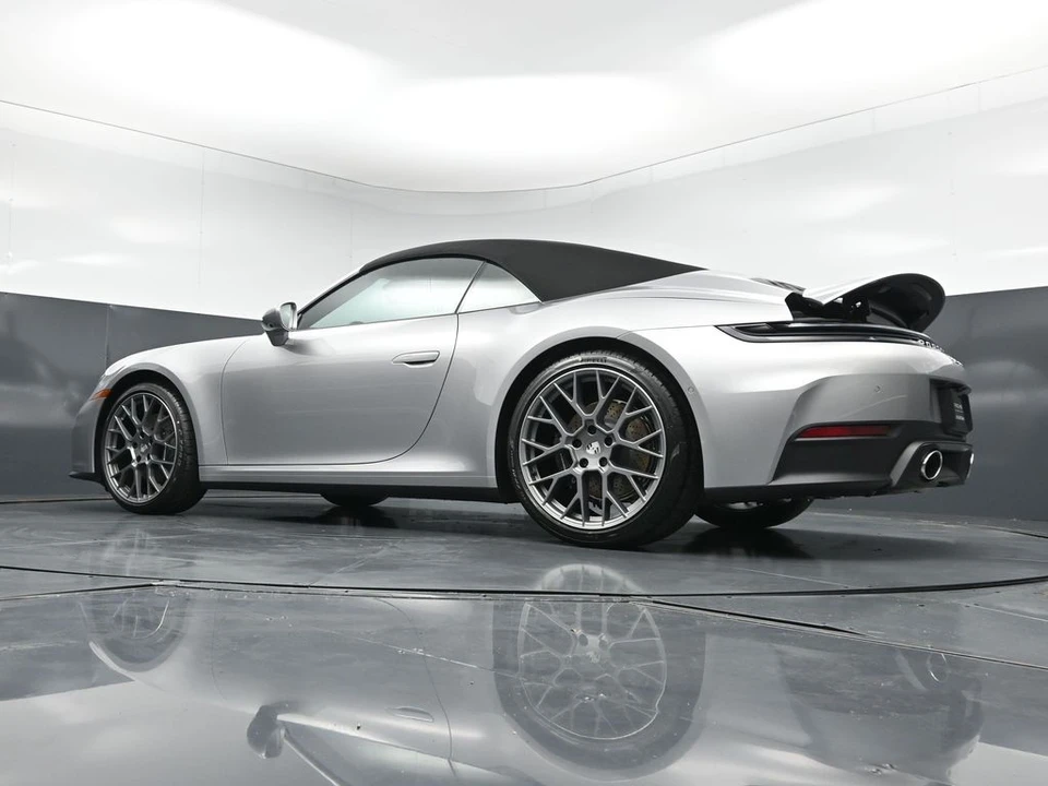 2026 Porsche 992 Carrera - Image 23 of 31