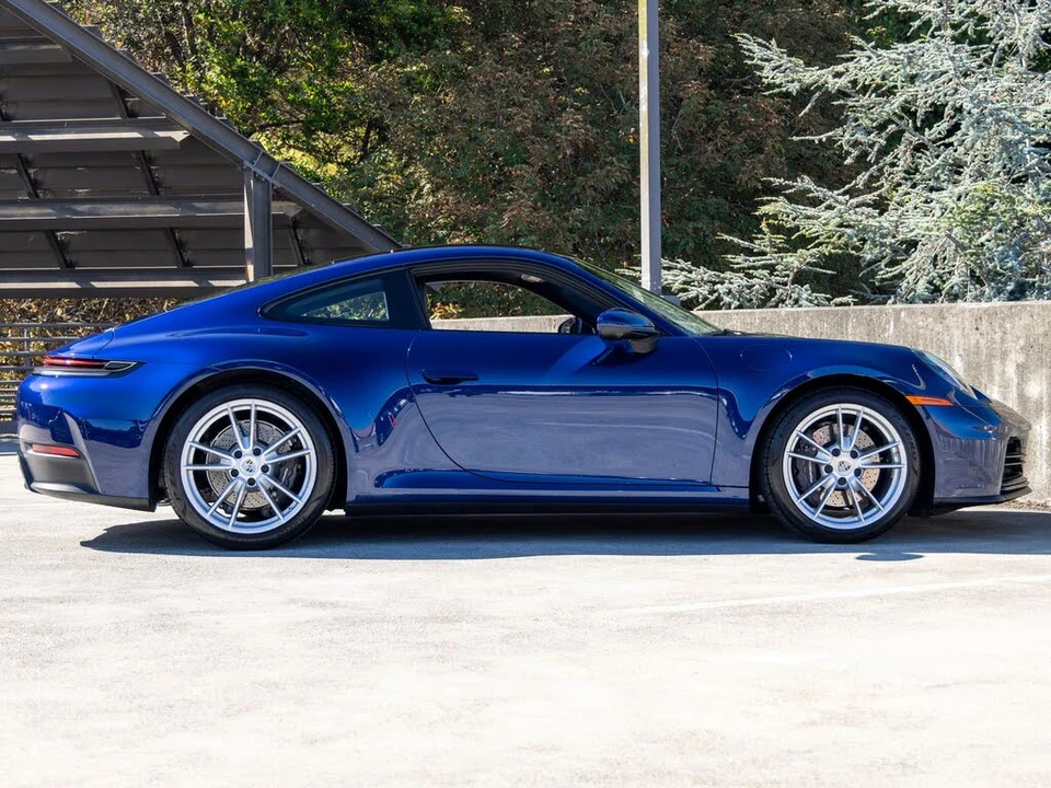 2026 Porsche 992 Carrera - Image 12 of 31
