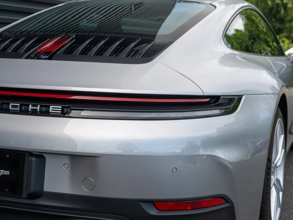 2026 Porsche 992 Carrera - Image 19 of 31