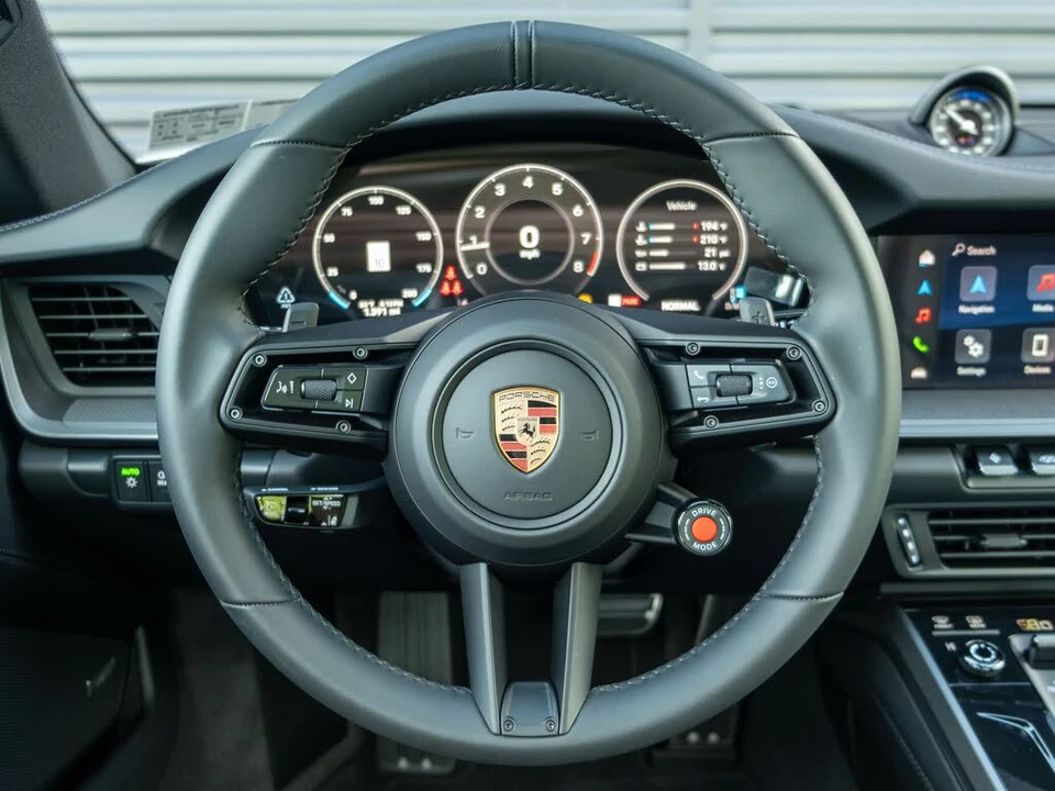 2026 Porsche 992 Carrera - Image 21 of 31