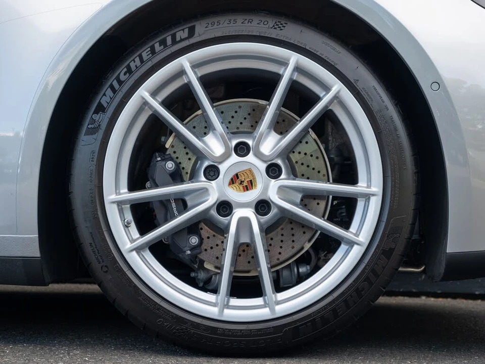 2026 Porsche 992 Carrera - Image 13 of 31