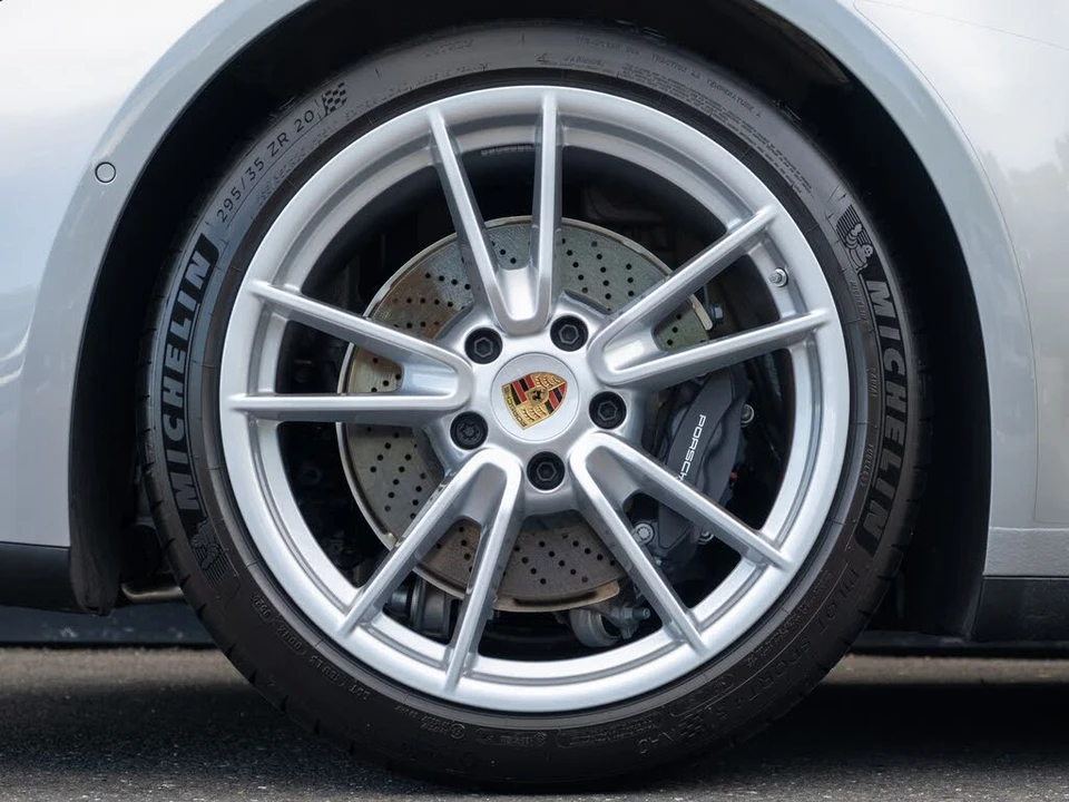 2026 Porsche 992 Carrera - Image 14 of 31