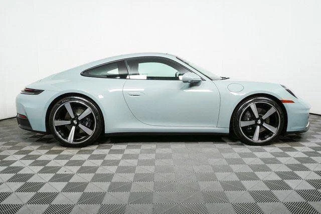 2026 Porsche 992 Carrera - Image 28 of 31
