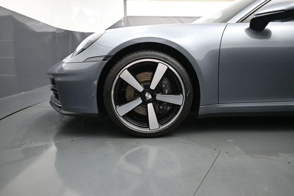 2026 Porsche 992 Carrera - Image 8 of 31