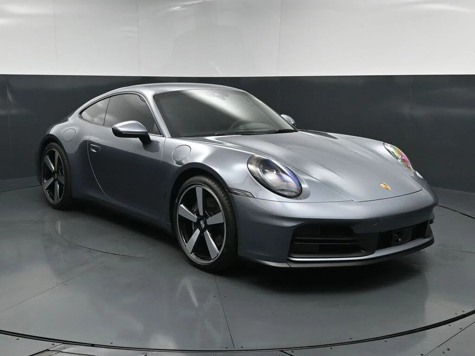 2026 Porsche 992 Carrera - Image 12 of 31