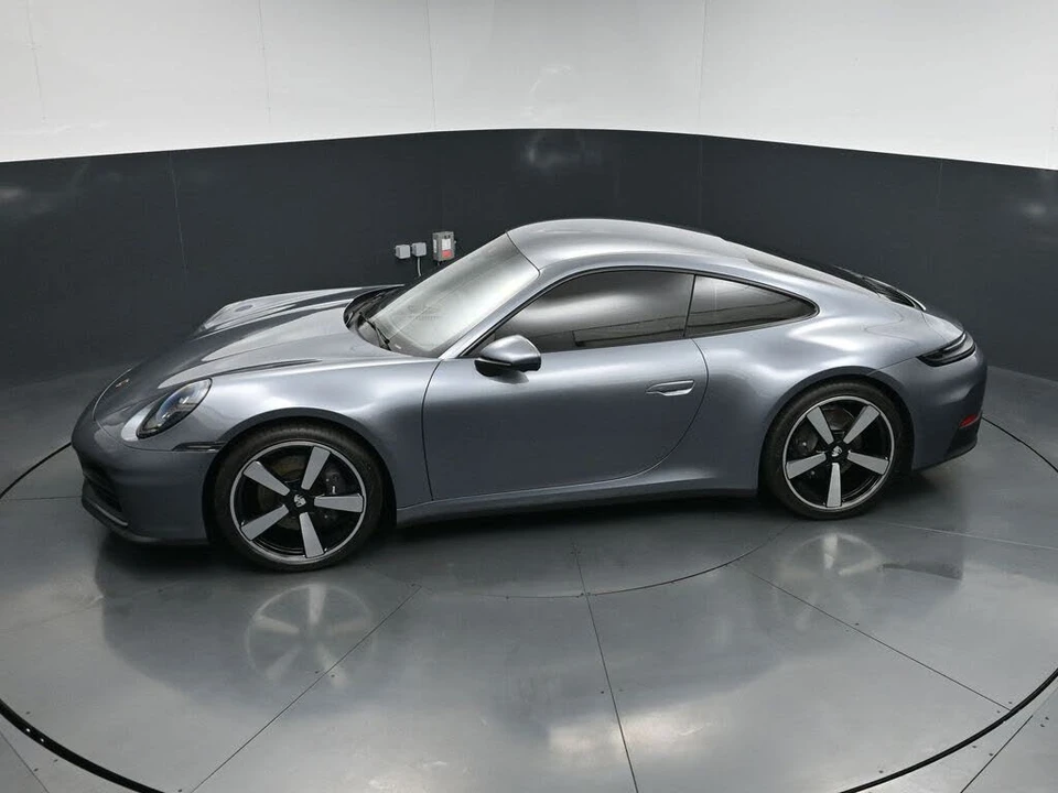 2026 Porsche 992 Carrera - Image 15 of 31