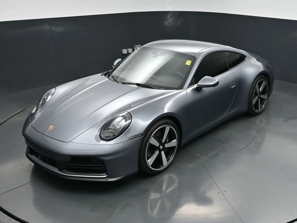 2026 Porsche 992 Carrera - Image 14 of 31