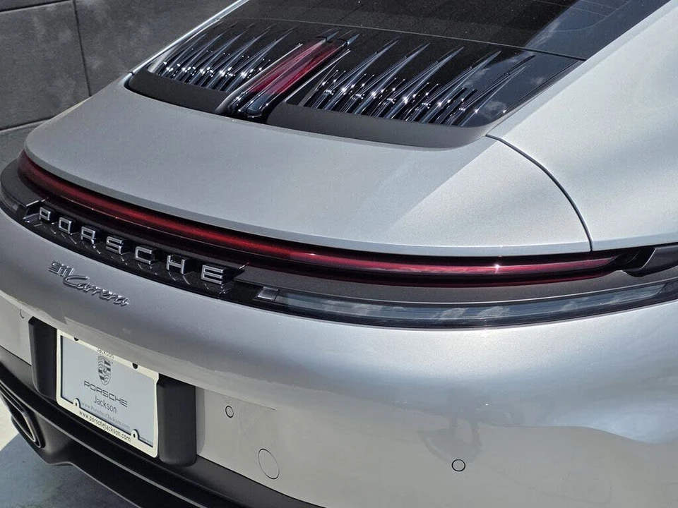 2026 Porsche 992 Carrera - Image 28 of 31