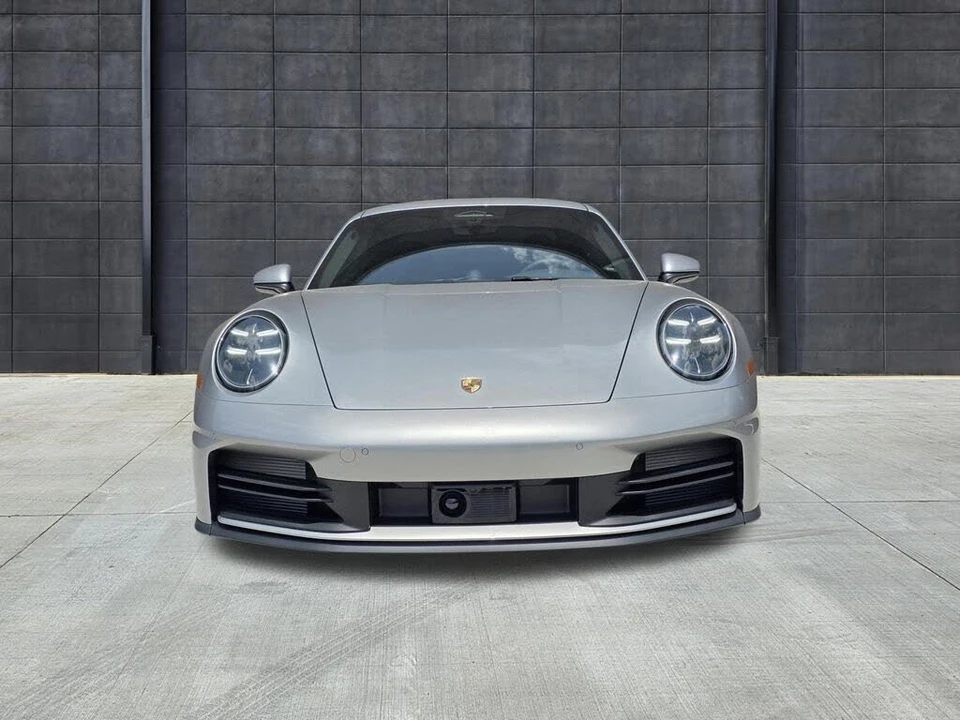 2026 Porsche 992 Carrera - Image 9 of 31