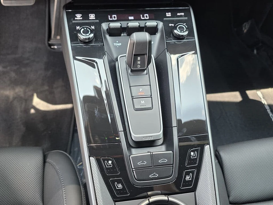 2026 Porsche 992 Carrera - Image 23 of 31