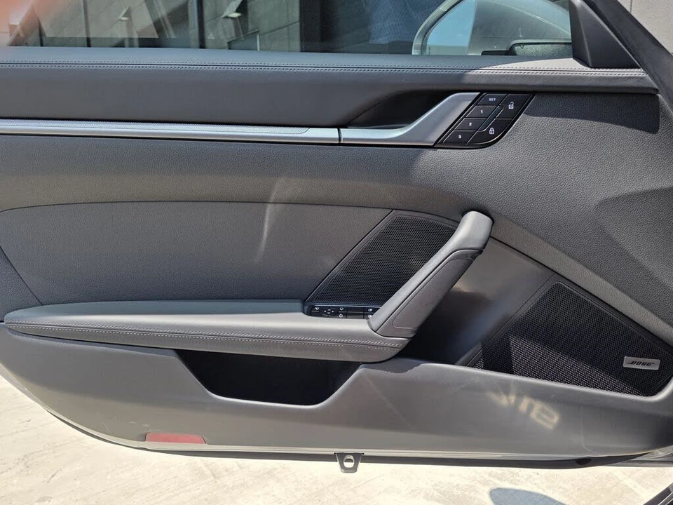 2026 Porsche 992 Carrera - Image 14 of 31