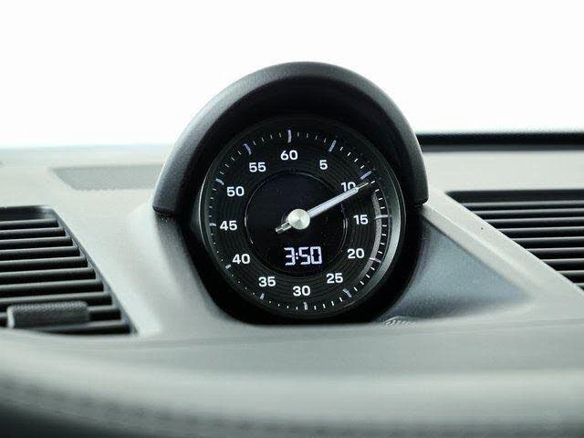 2026 Porsche 992 Carrera - Image 18 of 31