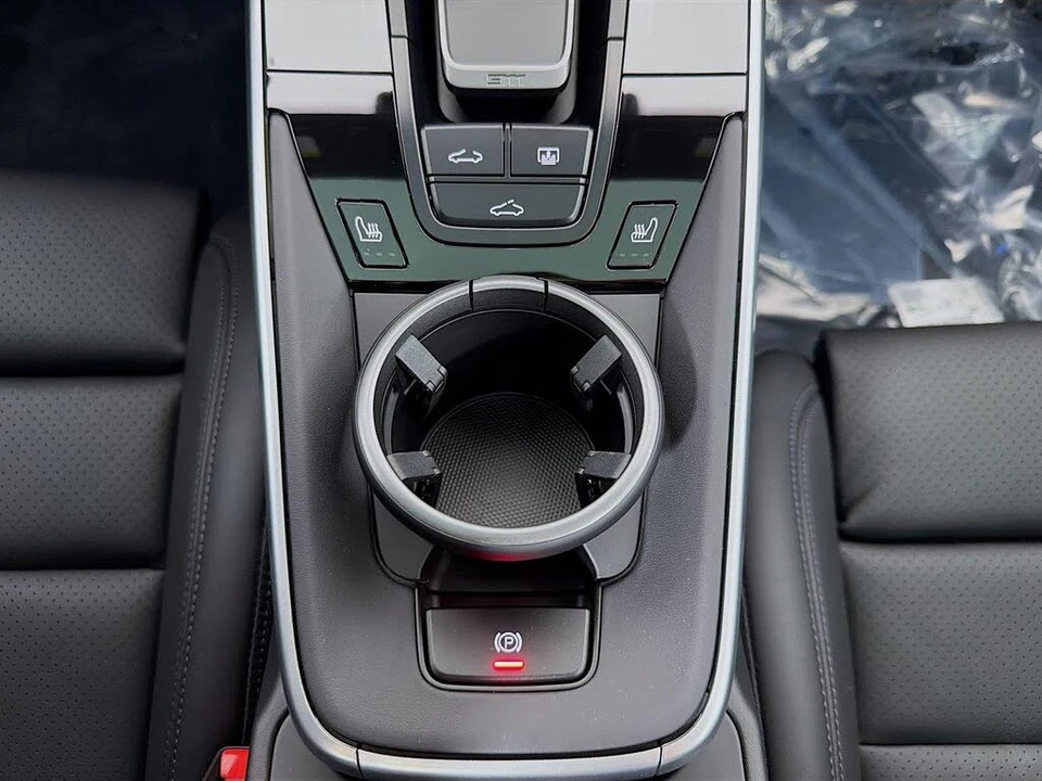 2026 Porsche 992 Carrera - Image 22 of 31