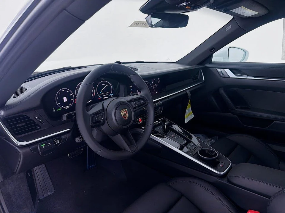 2026 Porsche 992 Carrera - Image 4 of 31