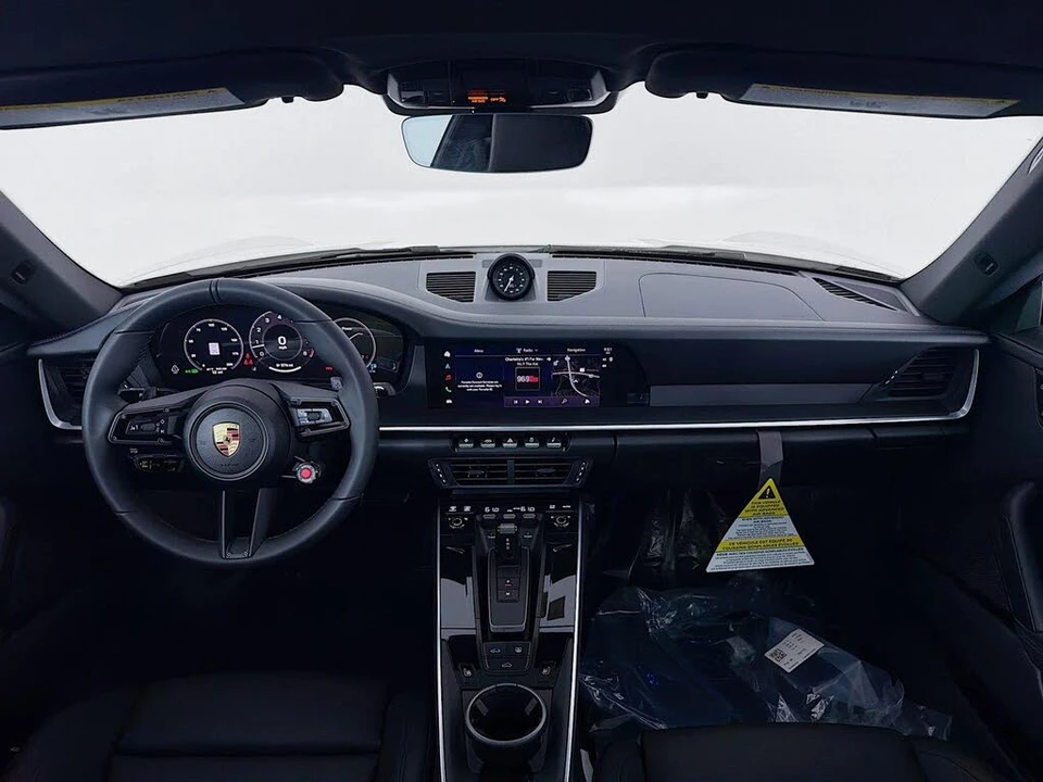 2026 Porsche 992 Carrera - Image 16 of 31
