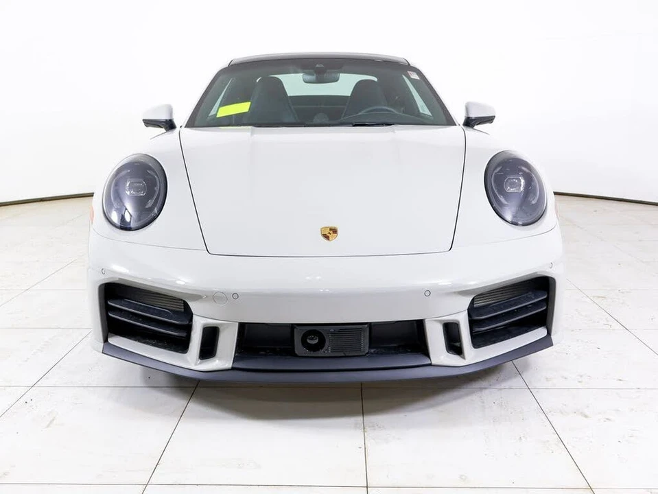 2026 Porsche 992 Carrera - Image 28 of 31